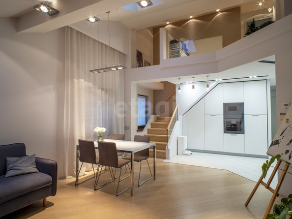 
  Продается 3-комн. квартира 122.5 м². Фото 2.