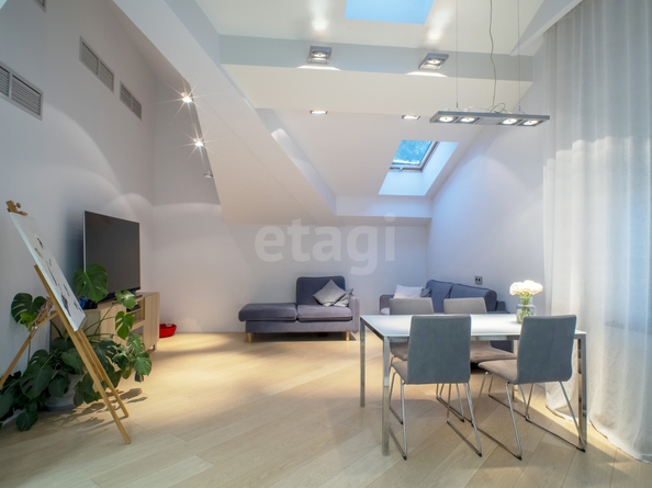 
  Продается 3-комн. квартира 122.5 м². Фото 3.