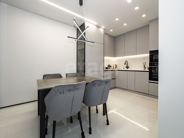 
  Продается апартамент 55.9 м², в АК Apartriver, апарт-отель. Фото 6.