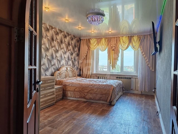 
  Продается 4-комн. квартира 100 м². Фото 1.
