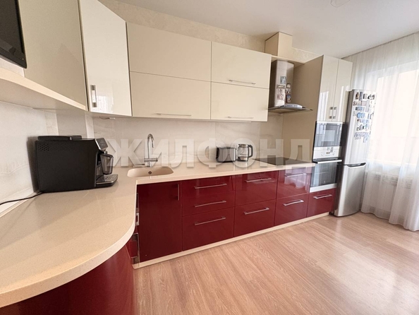 
  Продается 3-комн. квартира 107.3 м². Фото 3.