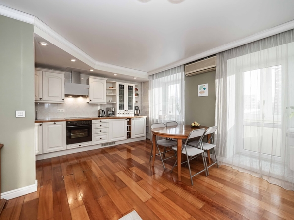 
  Продается 4-комн. квартира 107.7 м². Фото 2.