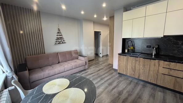 
  Продается 1-комн. квартира 42 м², в ЖК Ясный берег, дом 13. Фото 2.