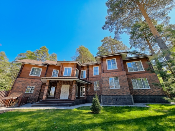 
  Продается дом 500 м². Фото 2.