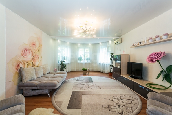 
  Продается 3-комн. квартира 137.8 м². Фото 2.