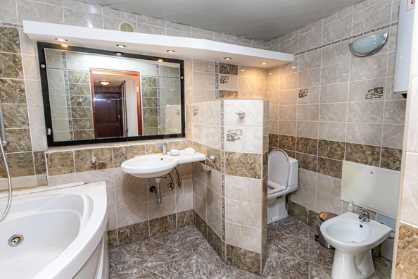
  Продается 3-комн. квартира 134.9 м². Фото 9.