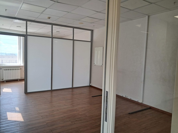 
  Сдается офис 31 м². Фото 1.