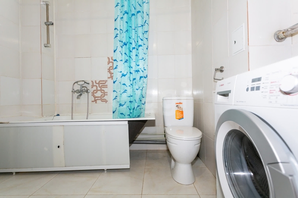 
  Продается 2-комн. квартира 44 м², в ЖК Радужный каскад, б/с 19. Фото 14.