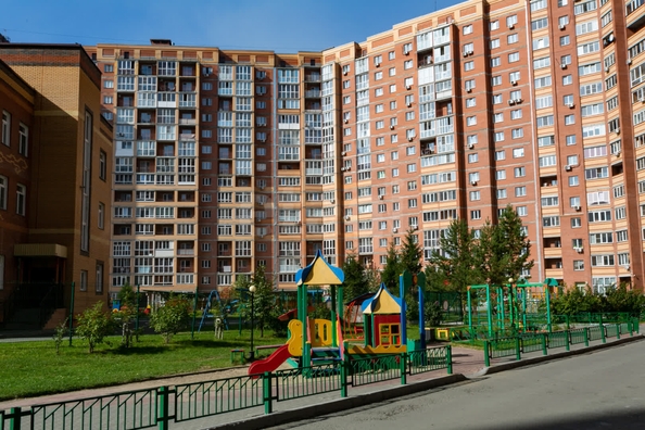 
  Продается 2-комн. квартира 44 м², в ЖК Радужный каскад, б/с 19. Фото 18.