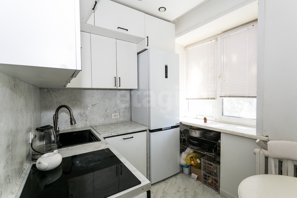 
  Продается 4-комн. квартира 61 м². Фото 1.