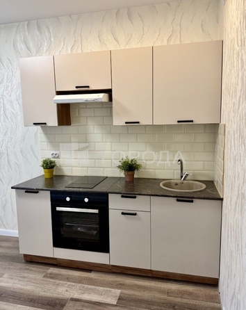 
  Продается 2-комн. квартира 40 м², в ЖК Астон. Геометрия, дом 3. Фото 2.