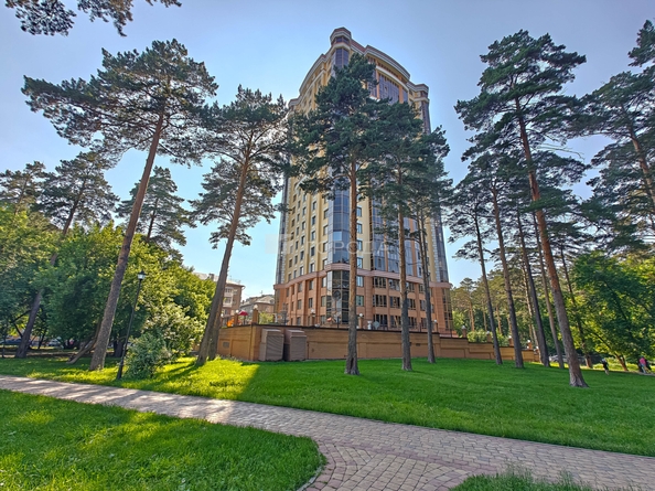 
  Продается 3-комн. квартира 150.4 м². Фото 1.