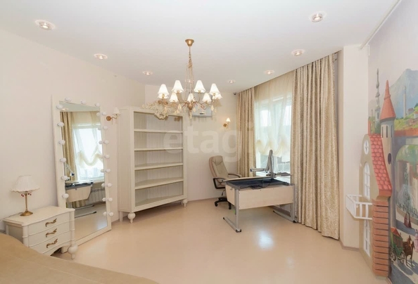 
  Продается 4-комн. квартира 151.7 м². Фото 1.