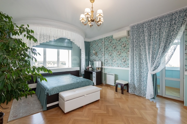 
  Продается 4-комн. квартира 180 м². Фото 2.