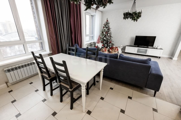 
  Продается 4-комн. квартира 107 м². Фото 2.