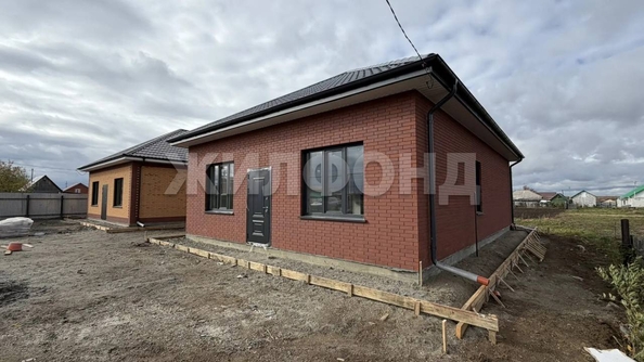
  Продается дом 100 м². Фото 1.