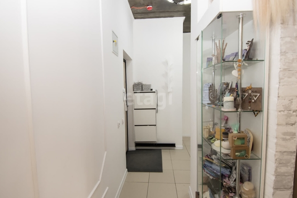 
  Продается 4-комн. квартира 70 м². Фото 9.