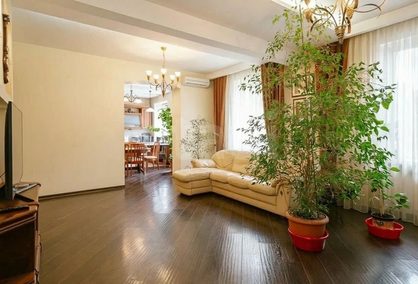 
  Продается 4-комн. квартира 138 м². Фото 2.