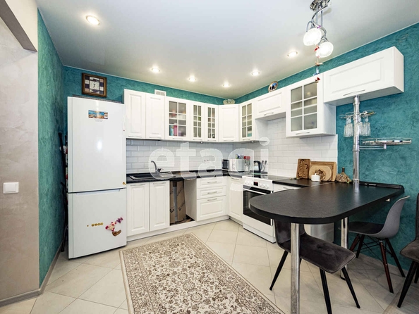 
  Продается 3-комн. квартира 54 м², в ЖК Солнечные часы, дом 2. Фото 4.