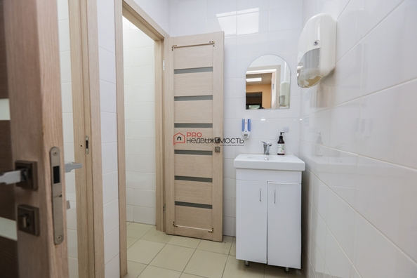 
  Сдается офис 175.4 м². Фото 44.