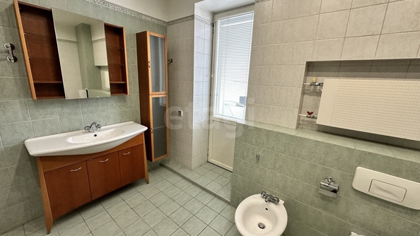 
  Продается 3-комн. квартира 123.4 м². Фото 12.