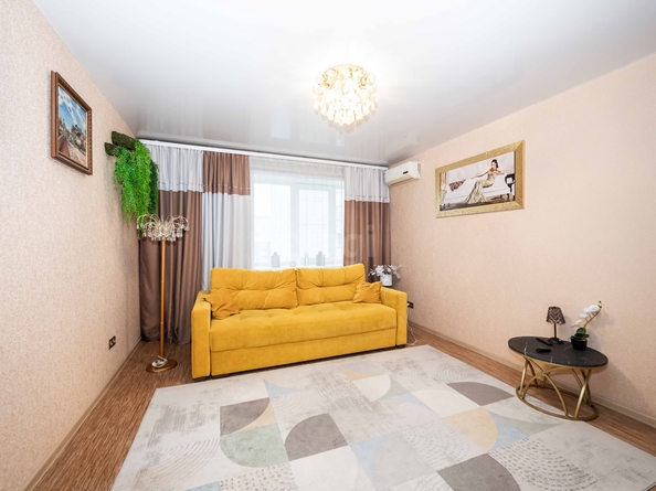 
  Продается 4-комн. квартира 73 м². Фото 1.