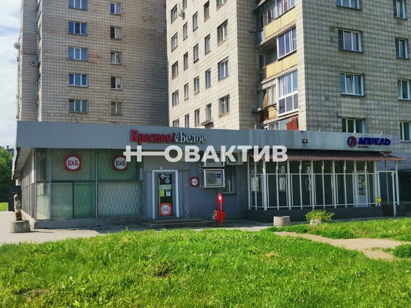 
   Продам торговое помещение, 124 м², Зорге ул, 271

. Фото 2.