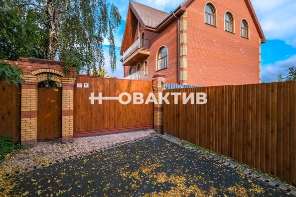 
   Продам дом, 1000 м², Новосибирск

. Фото 1.
