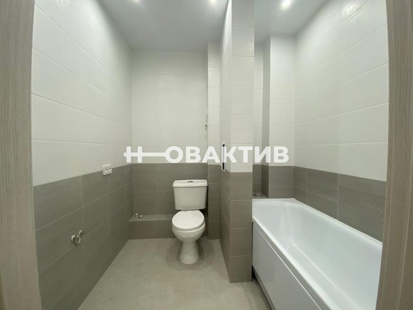 
   Продам 3-комнатную, 66 м², Бориса Богаткова ул, 201/3

. Фото 8.