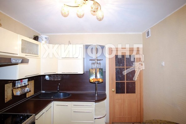 
   Продам 1-комнатную, 35.8 м², Пархоменко ул, 26

. Фото 3.