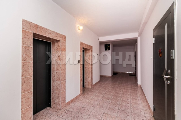 
   Продам 1-комнатную, 39.3 м², 2-й (4 мкр.) кв-л, 216

. Фото 11.