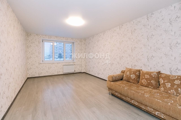 
   Продам 1-комнатную, 47.8 м², Николая Сотникова ул, 5

. Фото 2.