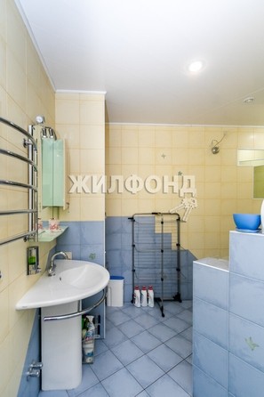 
   Продам 3-комнатную, 167 м², Краснообск, 219

. Фото 26.