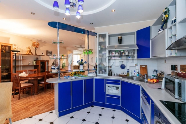 
  Продается 3-комн. квартира, 167 м², Краснообск, д. 219
. Фото 13.