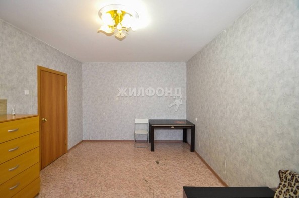 
   Продам 1-комнатную, 32.5 м², Петухова ул, 168

. Фото 3.