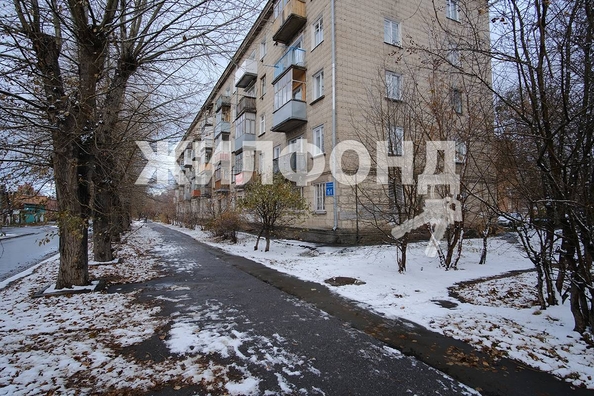 
   Продам 2-комнатную, 40.8 м², Серафимовича ул, 1/1

. Фото 6.