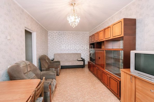 
   Продам 2-комнатную, 46.2 м², Доватора ул, 13

. Фото 1.