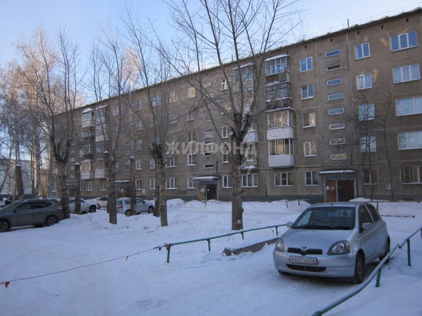 
   Продам 3-комнатную, 56.9 м², Ударная ул, 23/1

. Фото 2.