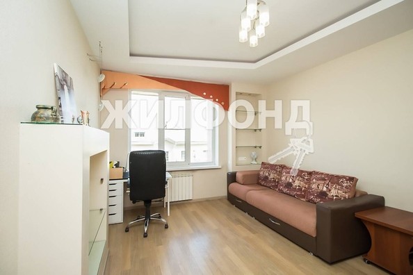 
   Продам 3-комнатную, 91.9 м², Красный пр-кт, 51/6

. Фото 20.