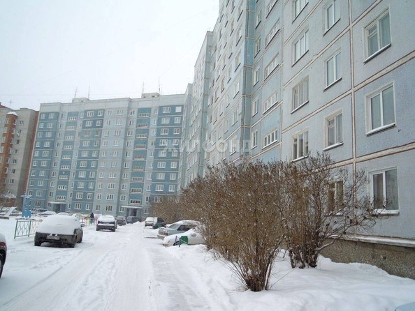 
   Продам 3-комнатную, 64 м², Краснообск, 220

. Фото 23.