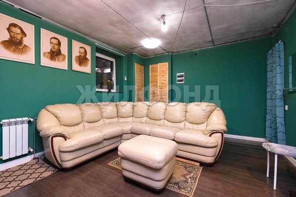 
   Продам 3-комнатную, 153.9 м², Центральная аллея (Уютный мкр.) ул, 22

. Фото 19.