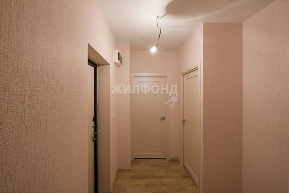 
   Продам 3-комнатную, 67.1 м², Петухова ул, 162

. Фото 9.