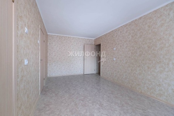 
   Продам 4-комнатную, 59.5 м², Ленинградская ул, 143

. Фото 4.