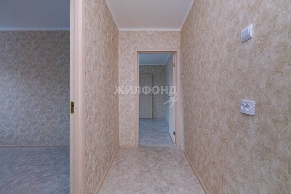 
   Продам 4-комнатную, 59.5 м², Ленинградская ул, 143

. Фото 19.