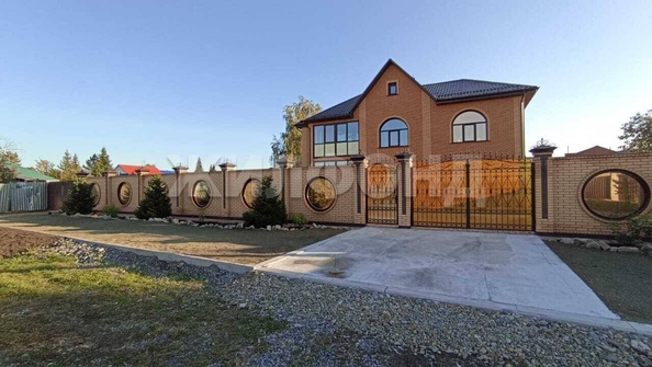
   Продам дом, 253.1 м², Обь

. Фото 1.