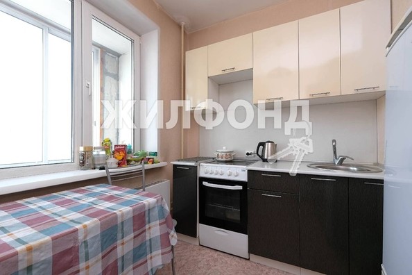 
   Продам 1-комнатную, 25.9 м², Дмитрия Шмонина ул, 2

. Фото 17.