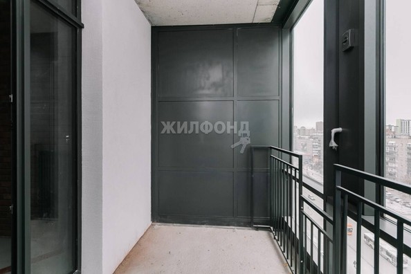 
   Продам 1-комнатную, 37 м², Красный пр-кт, 104

. Фото 8.