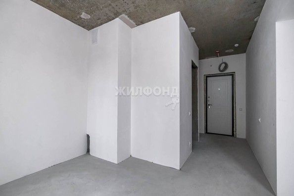 
   Продам 1-комнатную, 32 м², Сибиряков-Гвардейцев ул, 53/10

. Фото 9.