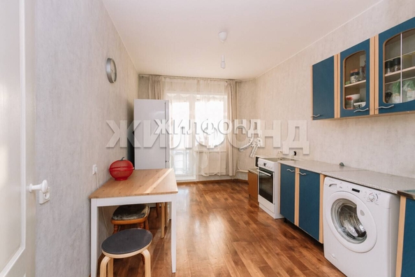 
   Продам 1-комнатную, 41.3 м², Ельцовская ул, 37

. Фото 3.
