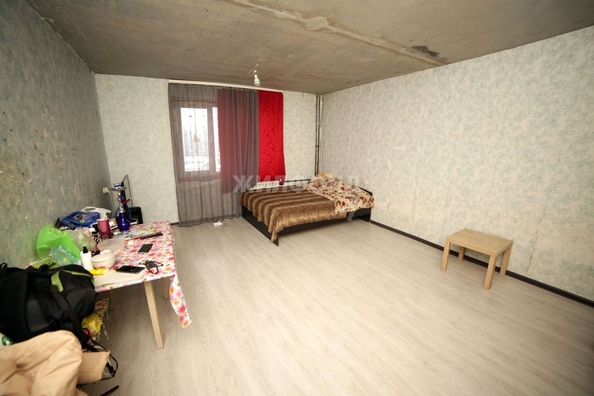 
   Продам 2-комнатную, 59 м², Николая Сотникова ул, 3

. Фото 4.